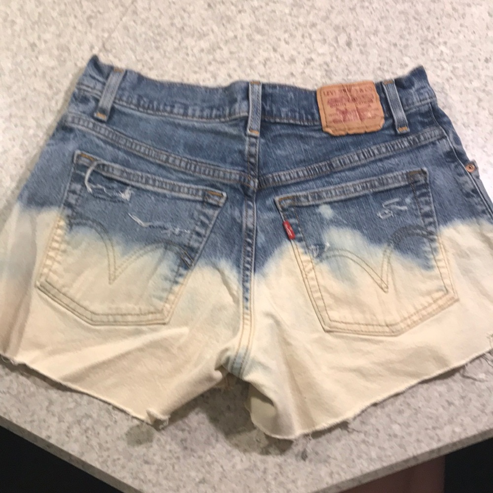Levi jean short